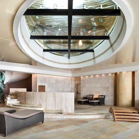 Peninsula Luxury Resort, Six Senses