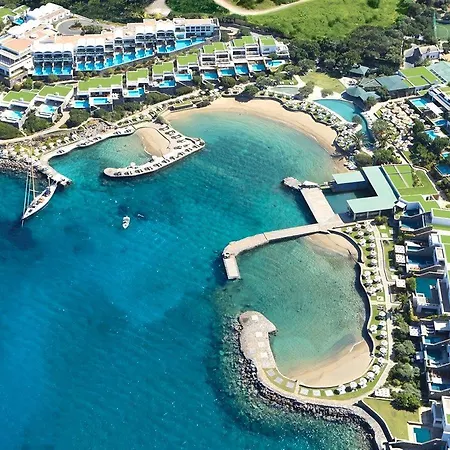 Resort Peninsula Luxury Resort, Six Senses