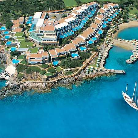 Resort Peninsula Luxury Resort, Six Senses