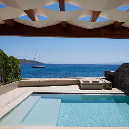 Peninsula Luxury Resort, Six Senses Resort 5*